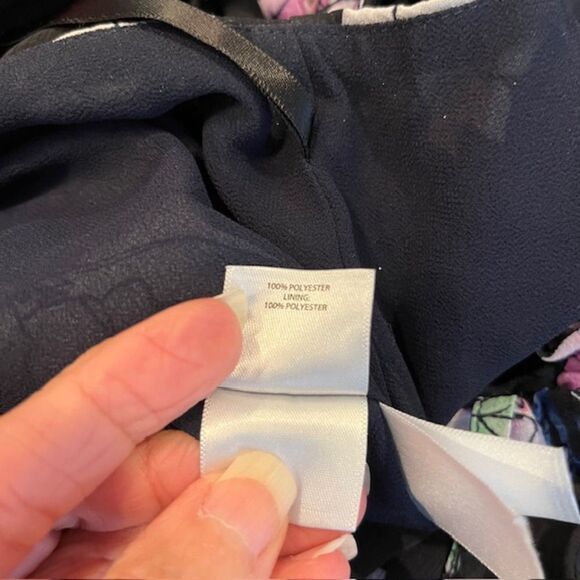 Great Jones Navy Floral Halter Maxi Dress Pockets Women's Size Medium - Picture 12 of 15